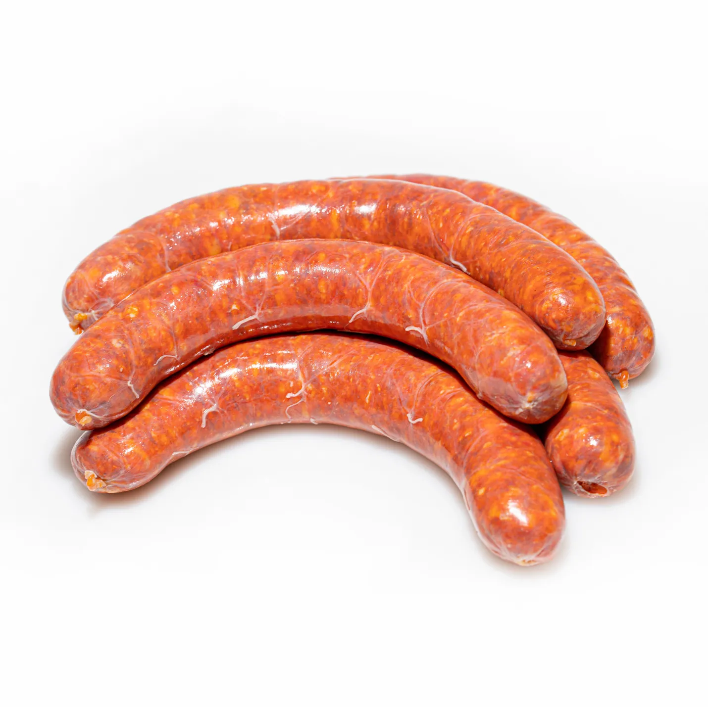 Ungarische frische Kolbasz kaufen. Ungarische frische Kolbasz 5 Stück auf weißem Hintergrund.