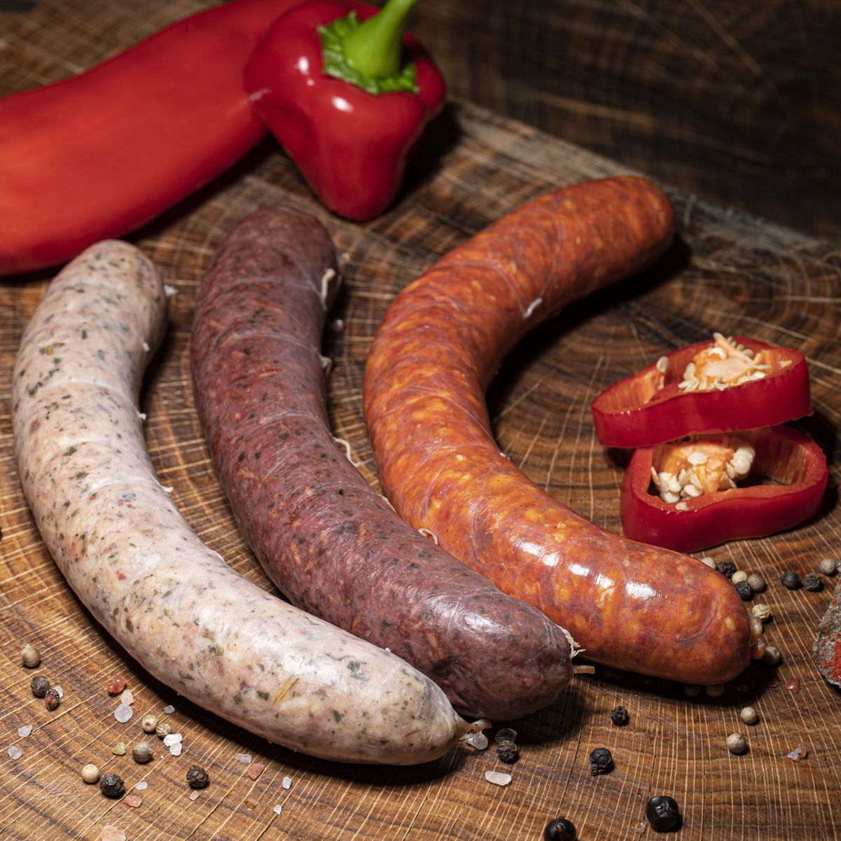 Ungarische Wurst zum Grillen - Hurka Leber, Hurka Blut und Kolbasz