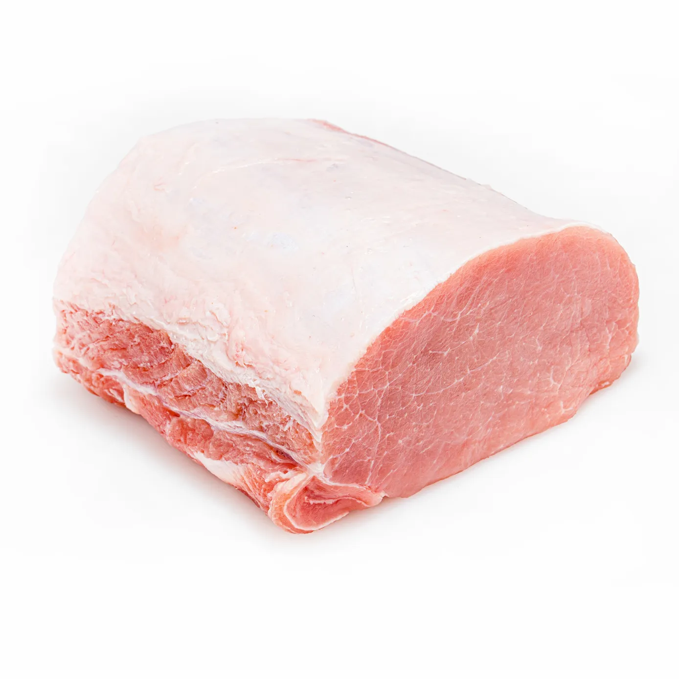 Schaelbraten, großes Stück auf einem weißen Hintergrund.