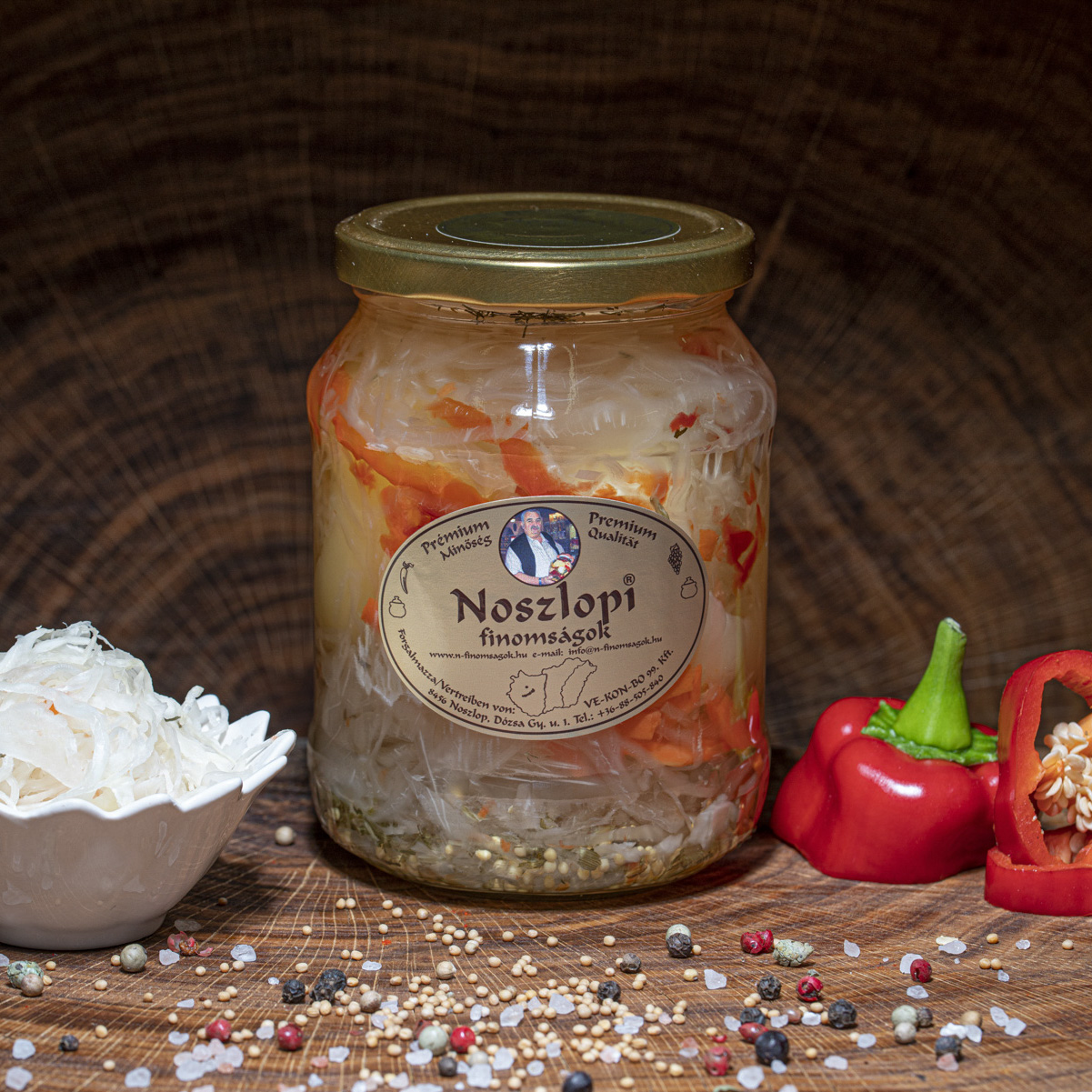 106_Fleischerei_Nagy_Noszlopi_Apfelpaprika_gefuellt_mit_Kraut_mild_1412